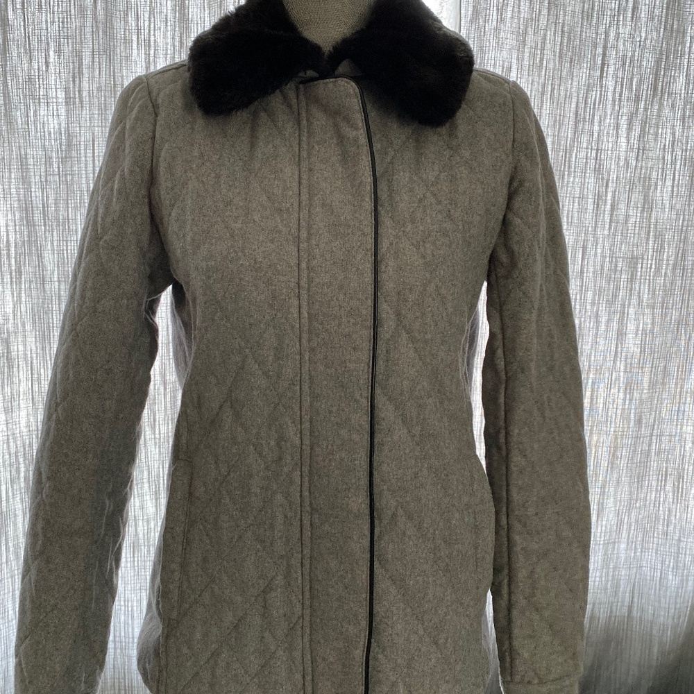Alfred Sung Elegant quilted Wool blend coat Size Small